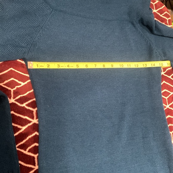 Derek Heart Sweater Dress - Picture 4 of 5